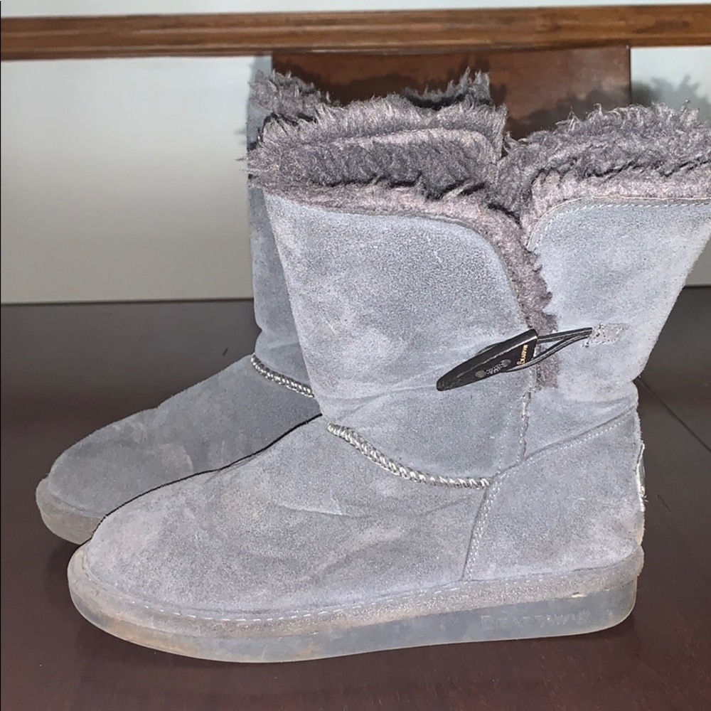 Grey bear paw boots